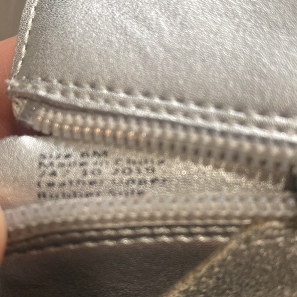 Livie and Luca Toddler Sz 6 6T 6C Silver Leather Ankle Boots Sparkle Girls Kids - Picture 7 of 7